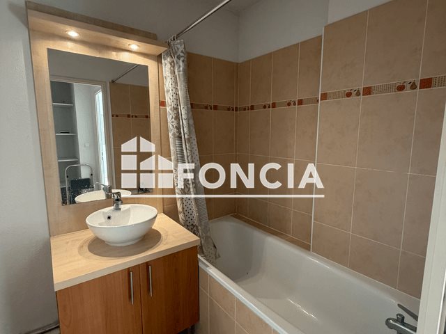 Appartement à louer, 26m², Gond-Pontouvre