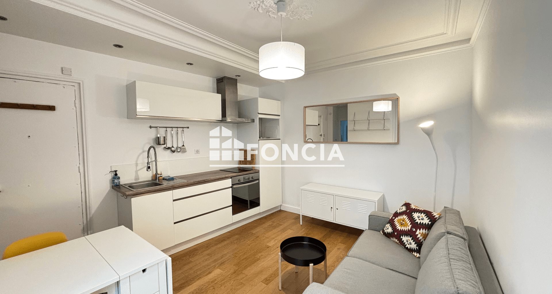 Appartement à louer, 31m², Paris 18ème