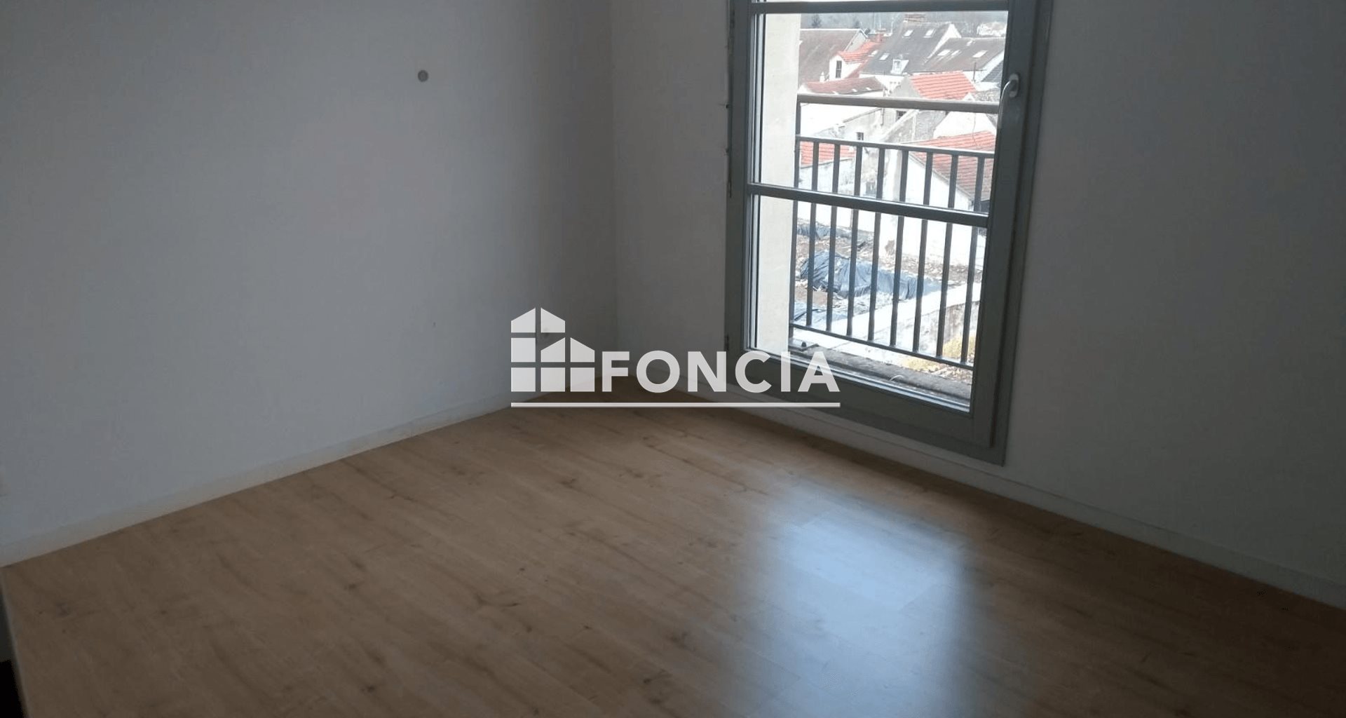 Appartement à louer, 76m², Arpajon