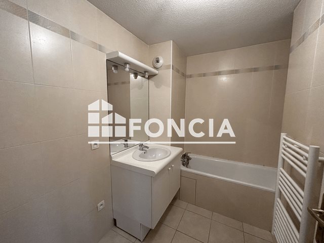Appartement à louer, 45m², Saint-Martin-d'Hères