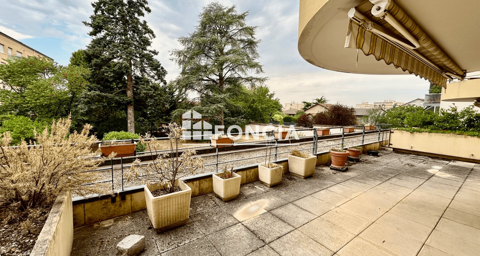 Appartement à louer, 83m², Bron