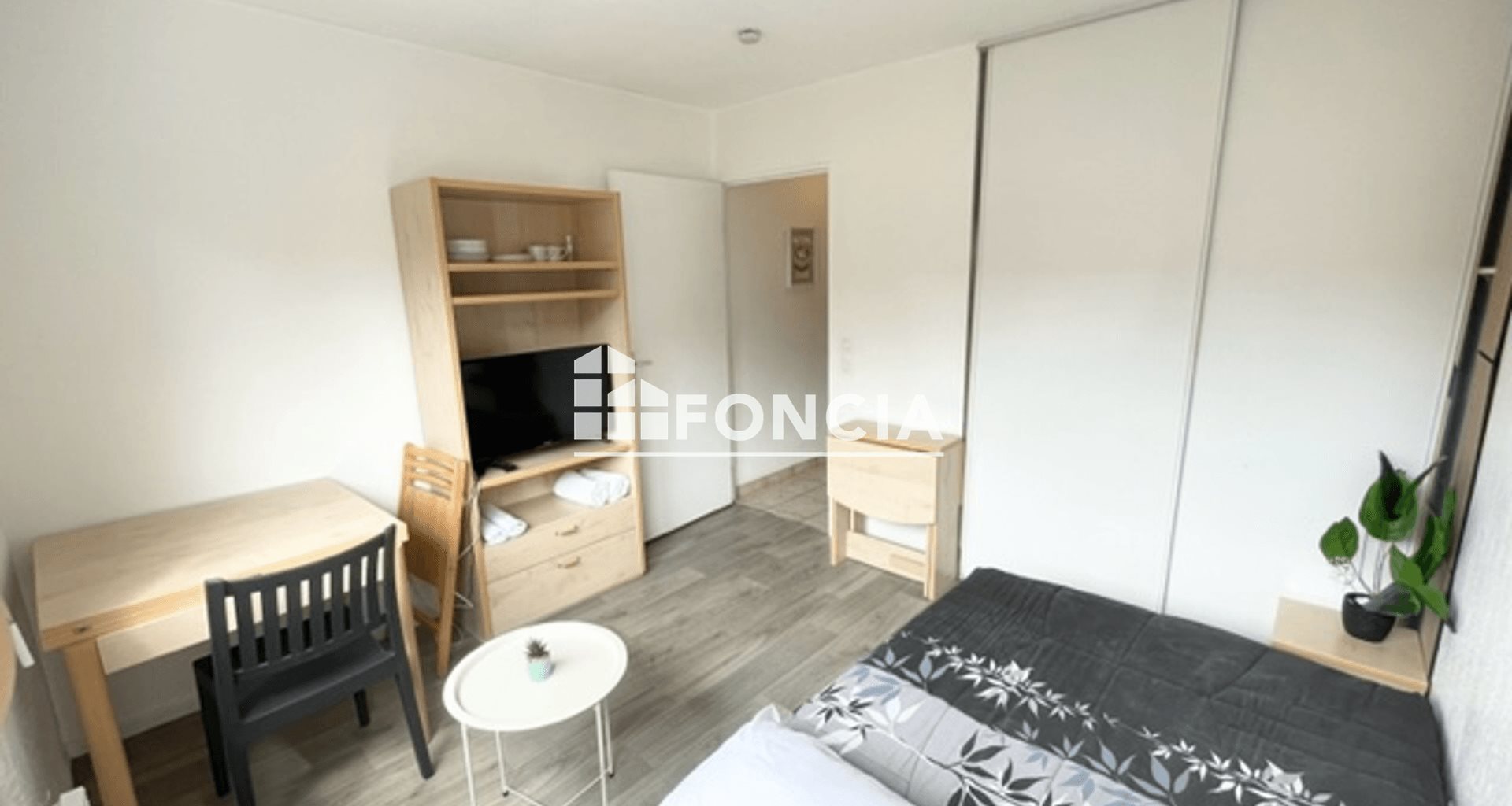 Appartement à louer, 18m², Saint-Étienne