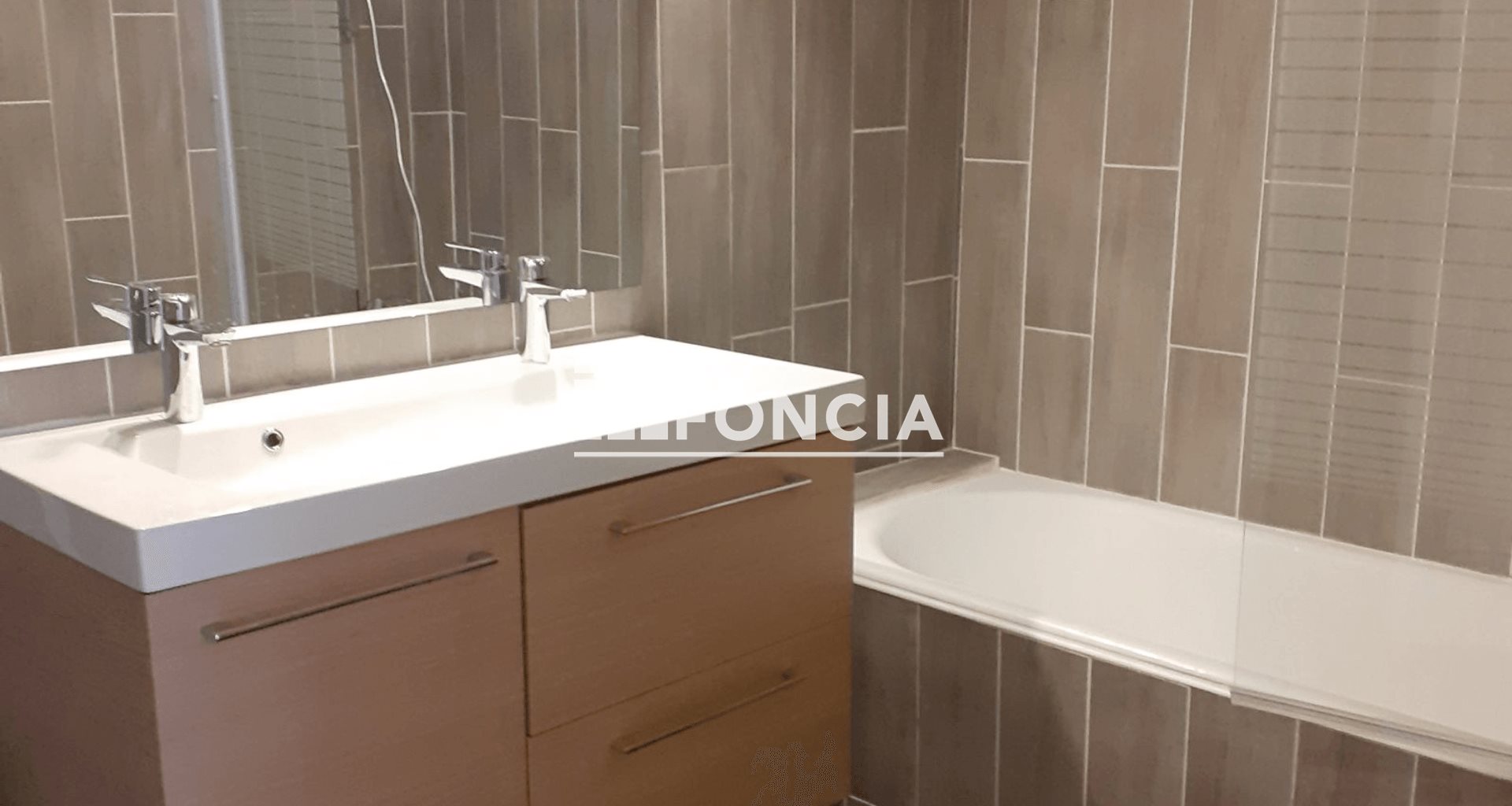 Appartement à louer, 68m², Cergy