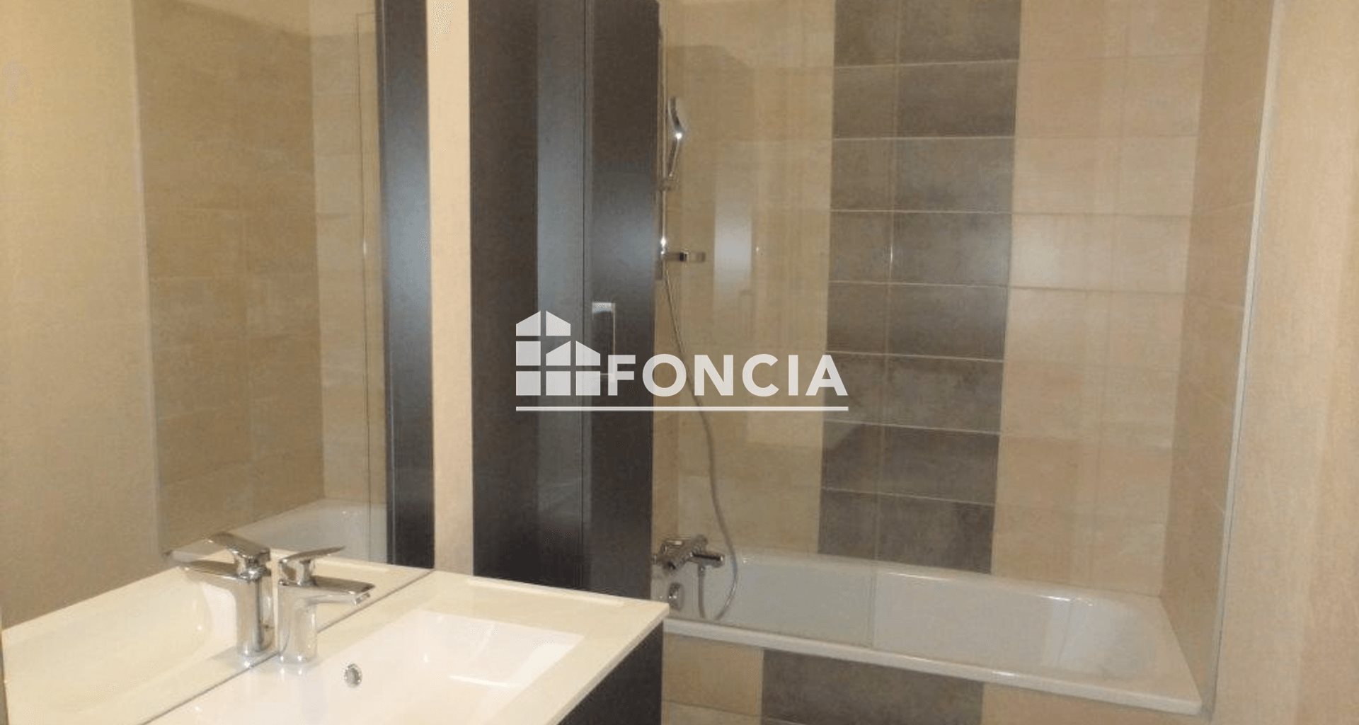 Appartement à louer, 76m², Roanne