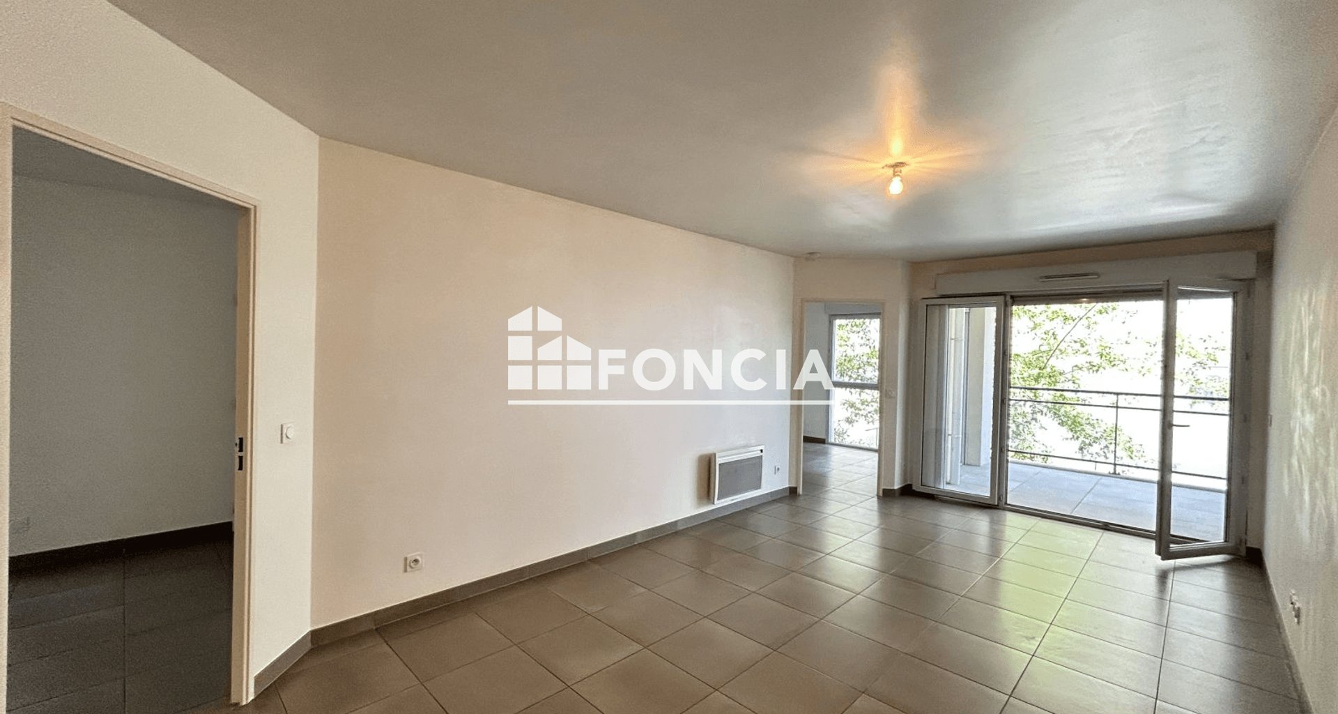 Appartement à louer, 64m², Antibes