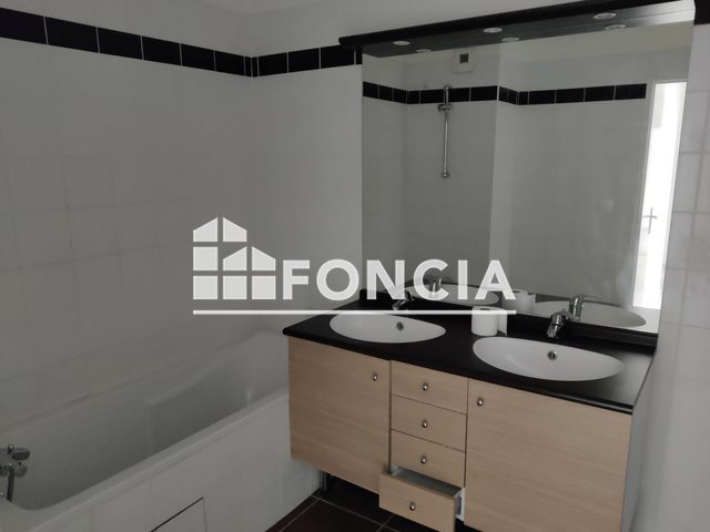 Appartement à louer, 101m², Hérouville-Saint-Clair