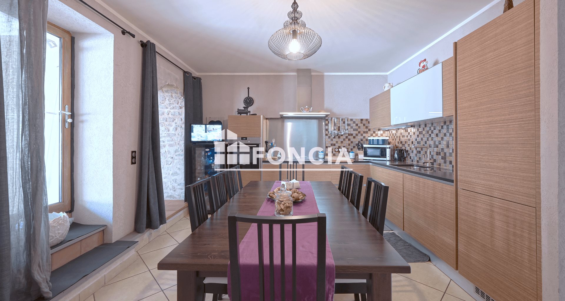 Maison à vendre, 213m², Corbonod