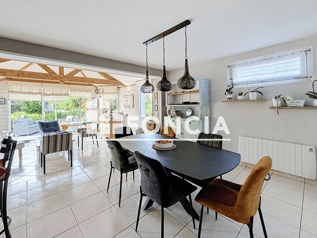 Maison à louer, 132m², Messei