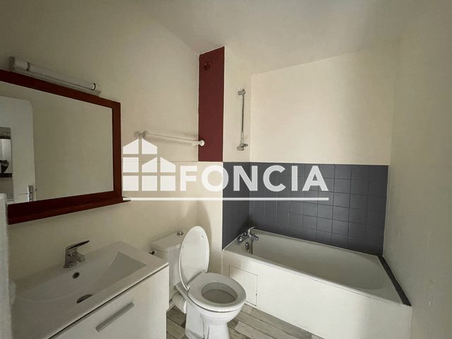 Appartement à louer, 21m², Nîmes