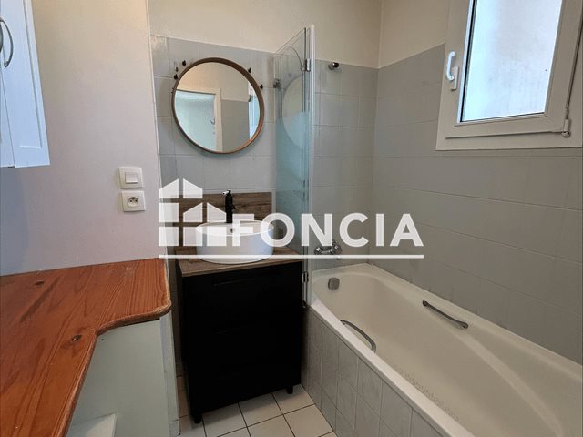 Appartement à louer, 64m², Duingt