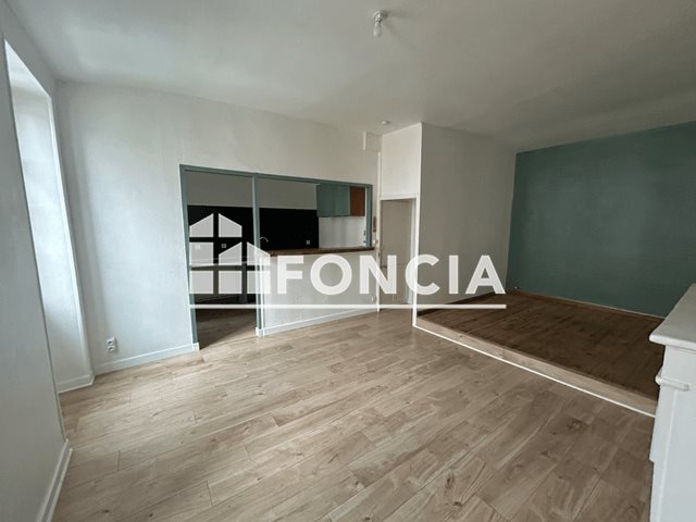 Appartement à louer, 72m², Rochefort