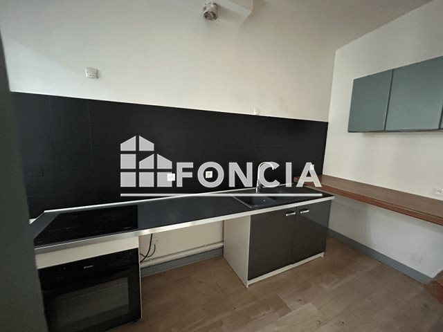 Appartement à louer, 72m², Rochefort