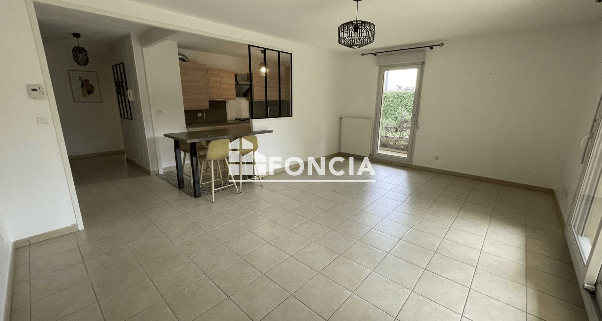 Appartement à louer, 71m², Neuville-sur-Saône