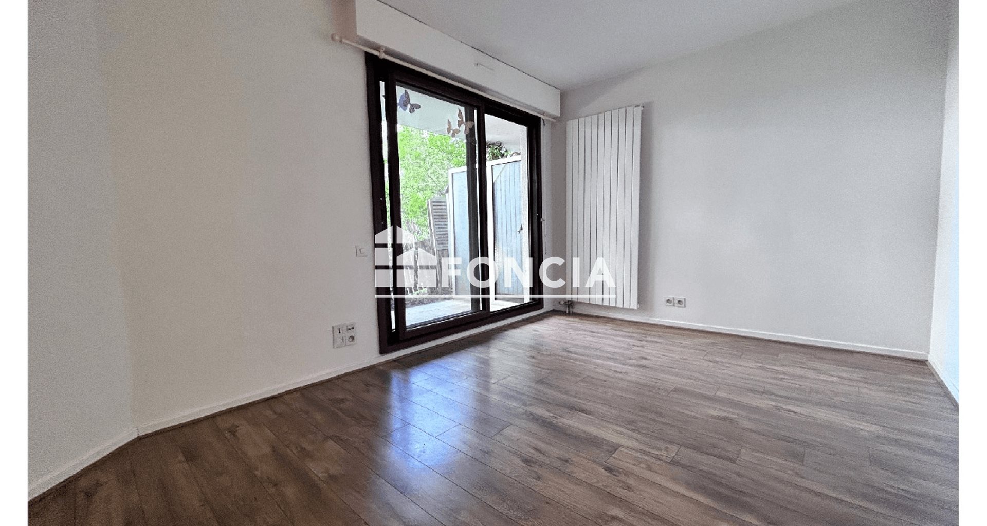 Appartement à louer, 21m², Suresnes
