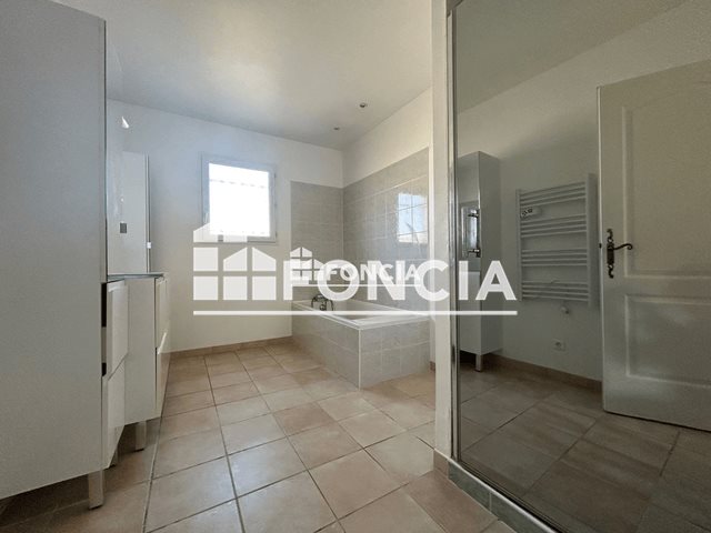 Maison à louer, 97m², Ornaisons