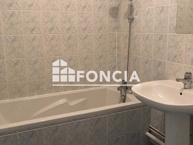 Appartement à louer, 46m², Luisant
