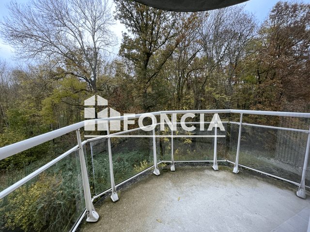 Appartement à louer, 46m², Luisant