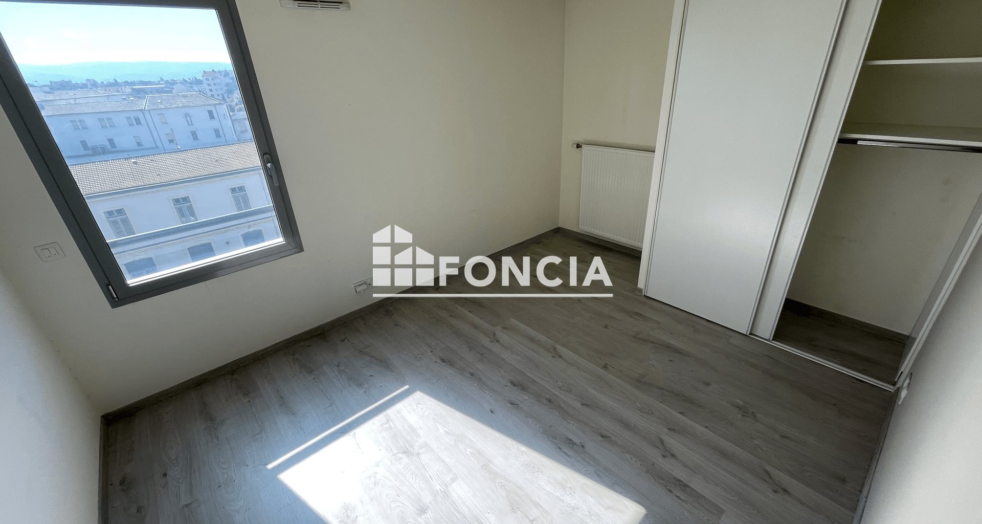 Appartement à louer, 47m², Valence