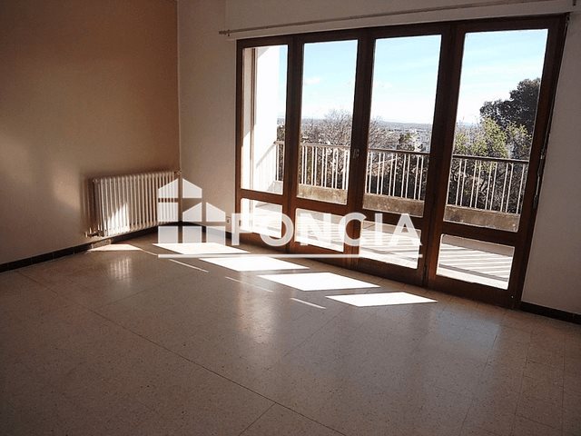 Appartement à louer, 39m², Nîmes