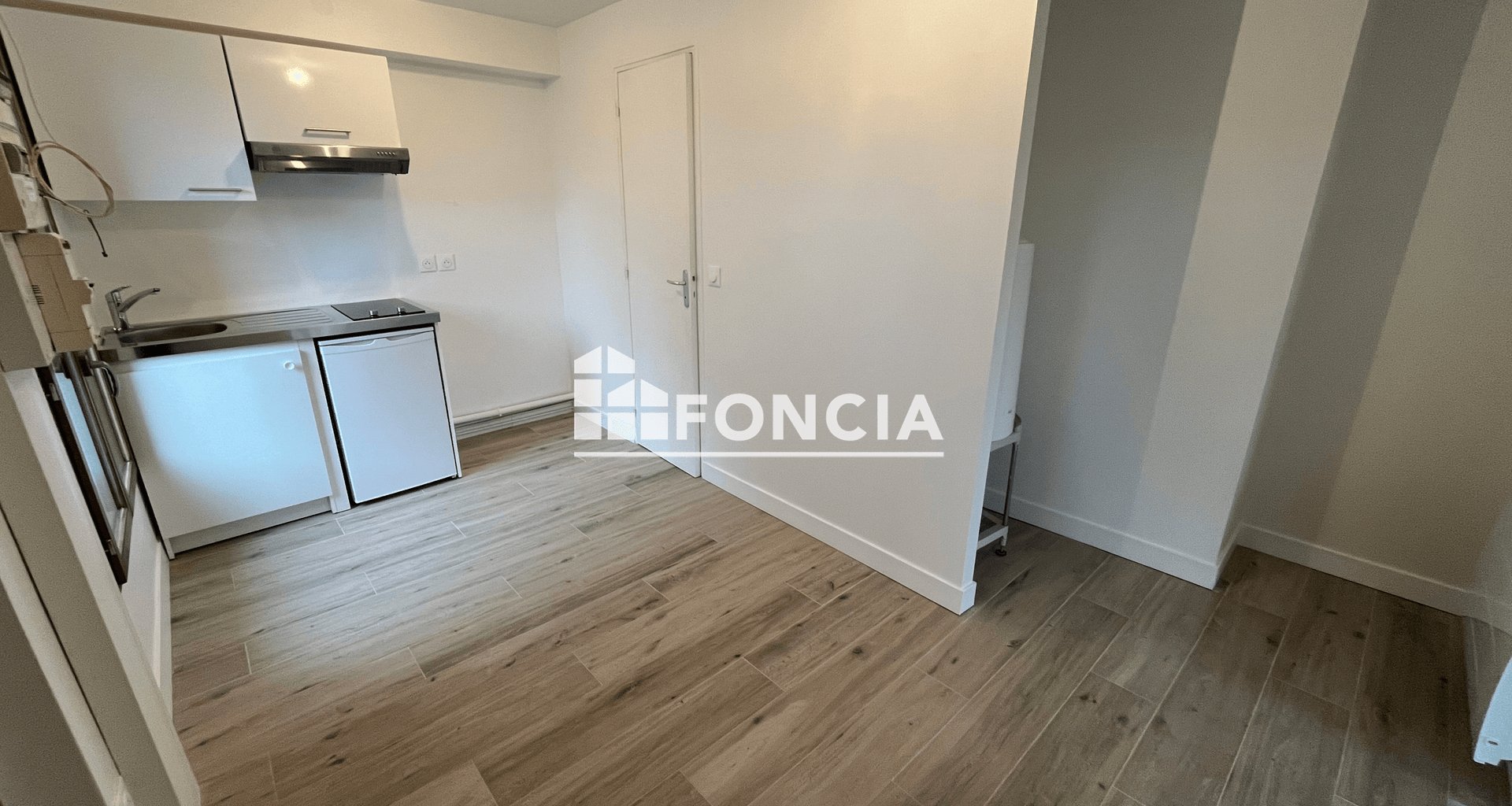 Appartement à louer, 27m², Neauphle-le-Château