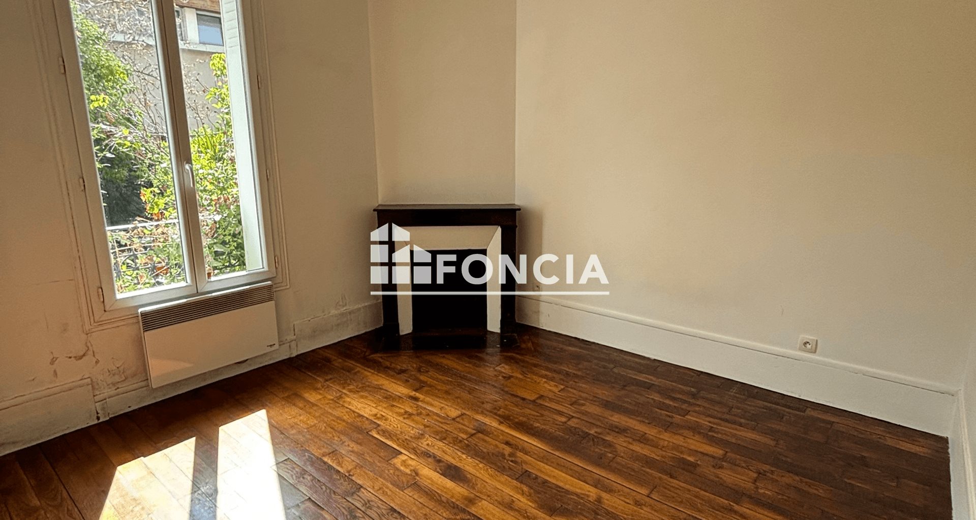 Appartement à louer, 31m², Courbevoie
