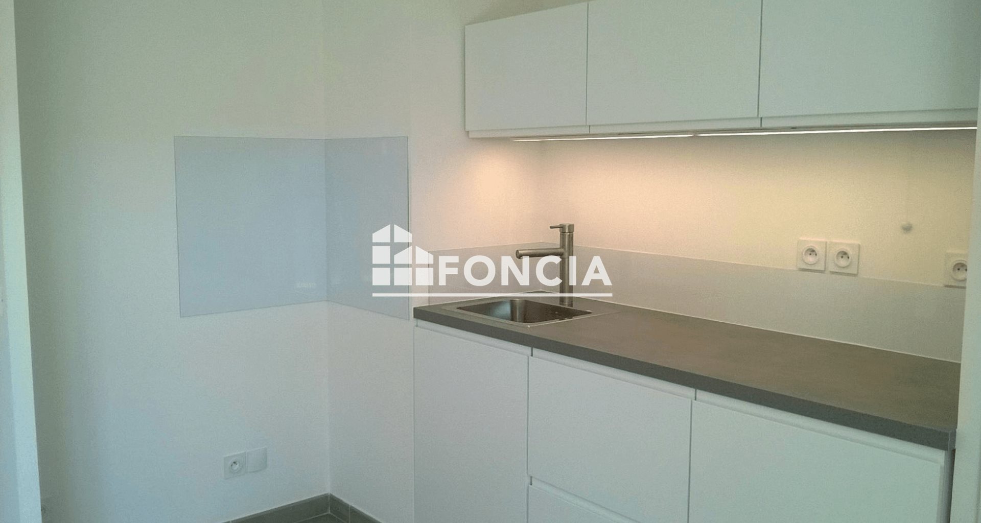 Appartement à louer, 42m², Valence