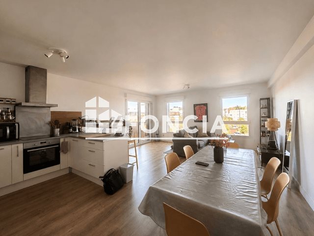 Appartement à louer, 73m², Bruges
