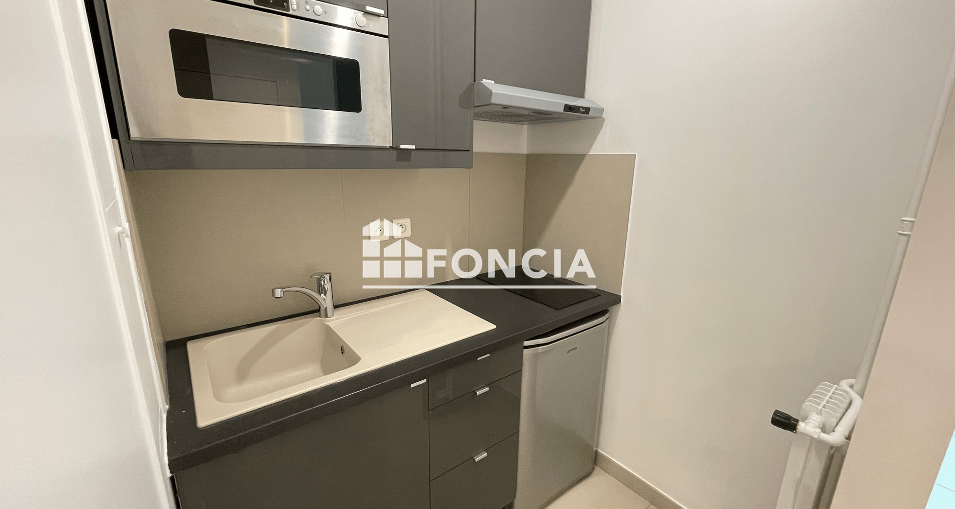 Appartement à louer, 26m², Sceaux