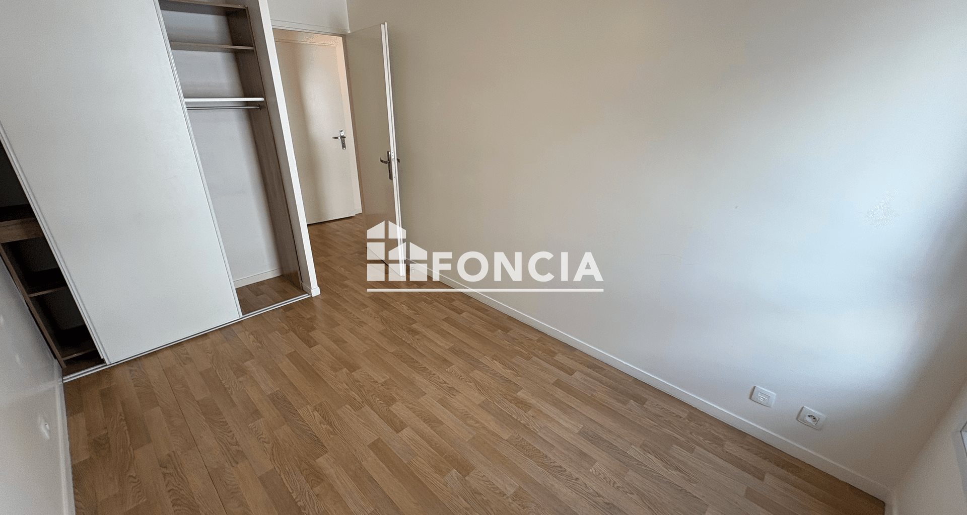 Appartement à louer, 61m², Nanterre