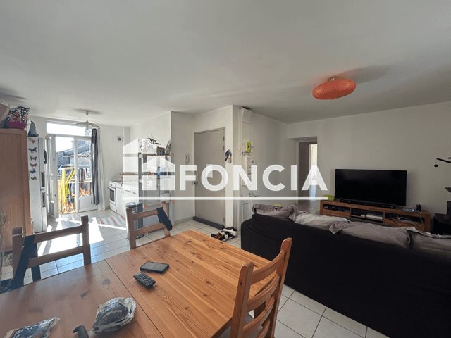 Appartement à louer, 82m², Saint-Chaptes