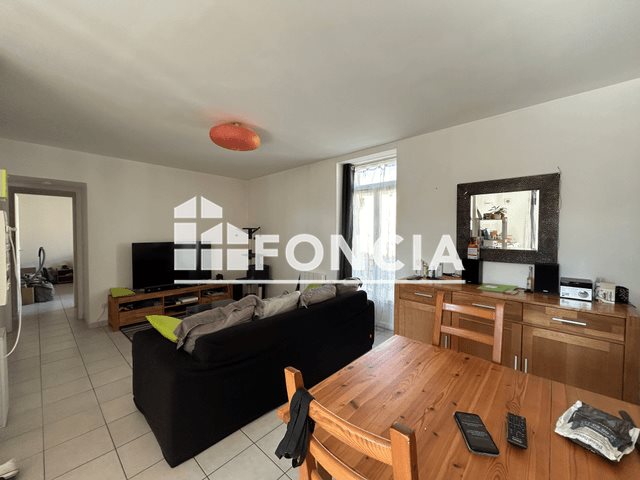 Appartement à louer, 82m², Saint-Chaptes