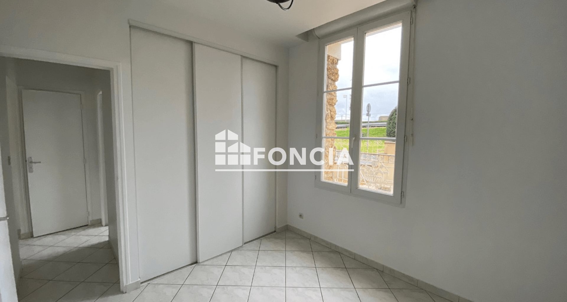 Appartement à louer, 36m², Saint-Prix
