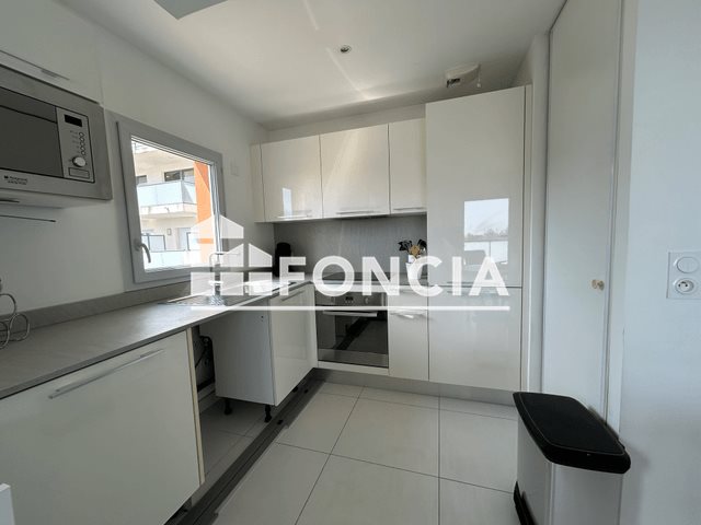 Appartement à louer, 65m², Antibes