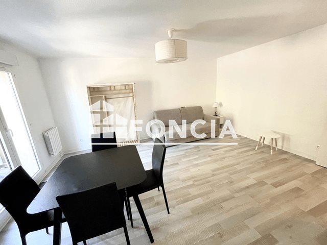 Appartement à louer, 32m², Gex