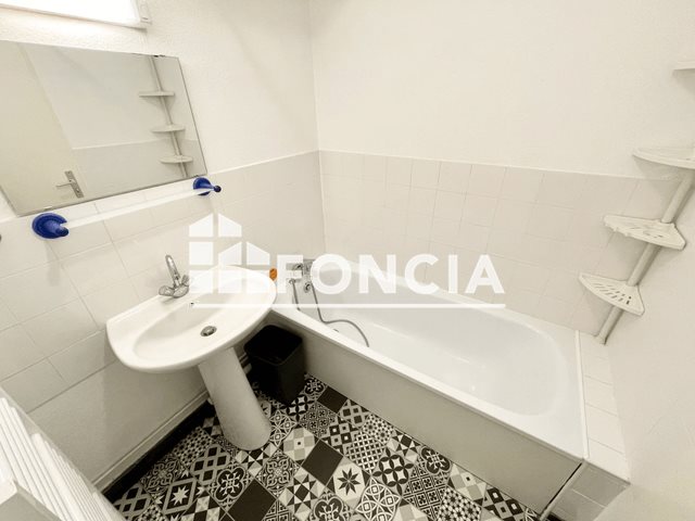 Appartement à louer, 32m², Gex