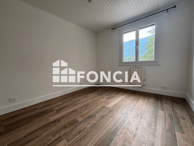 Appartement à louer, 69m², Vizille