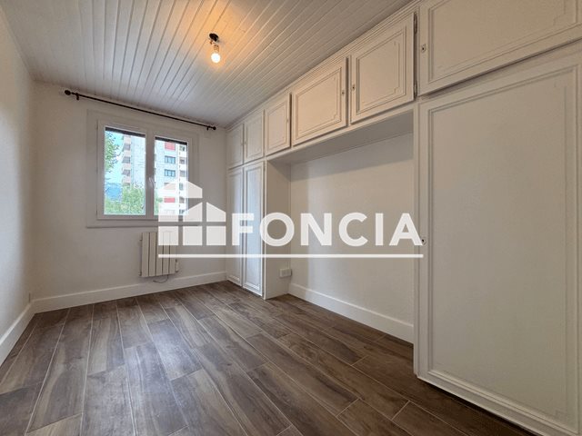 Appartement à louer, 69m², Vizille