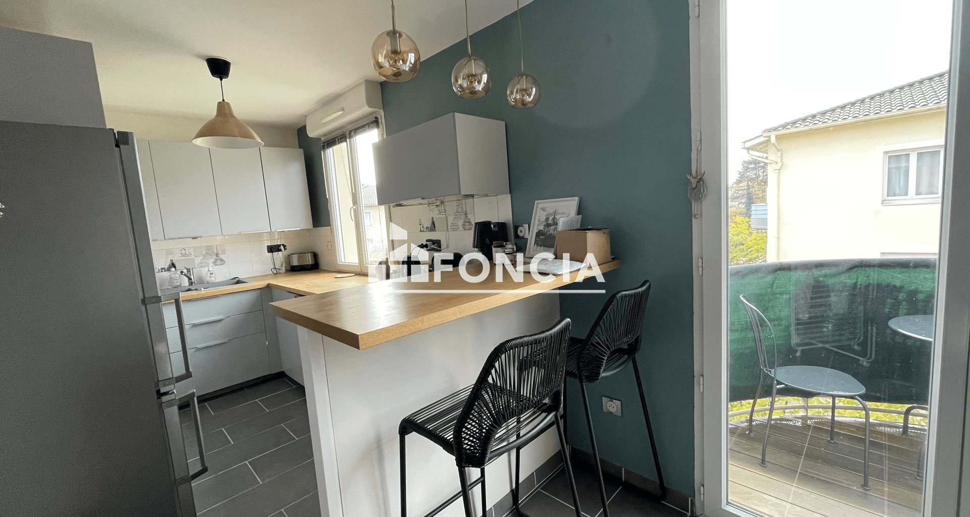 Appartement à louer, 2m², Décines-Charpieu