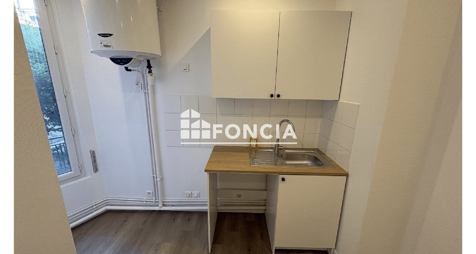 Appartement à louer, 24m², Suresnes