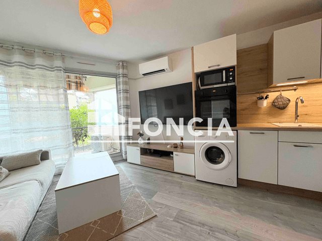 Appartement à louer, 24m², Mandelieu-la-Napoule