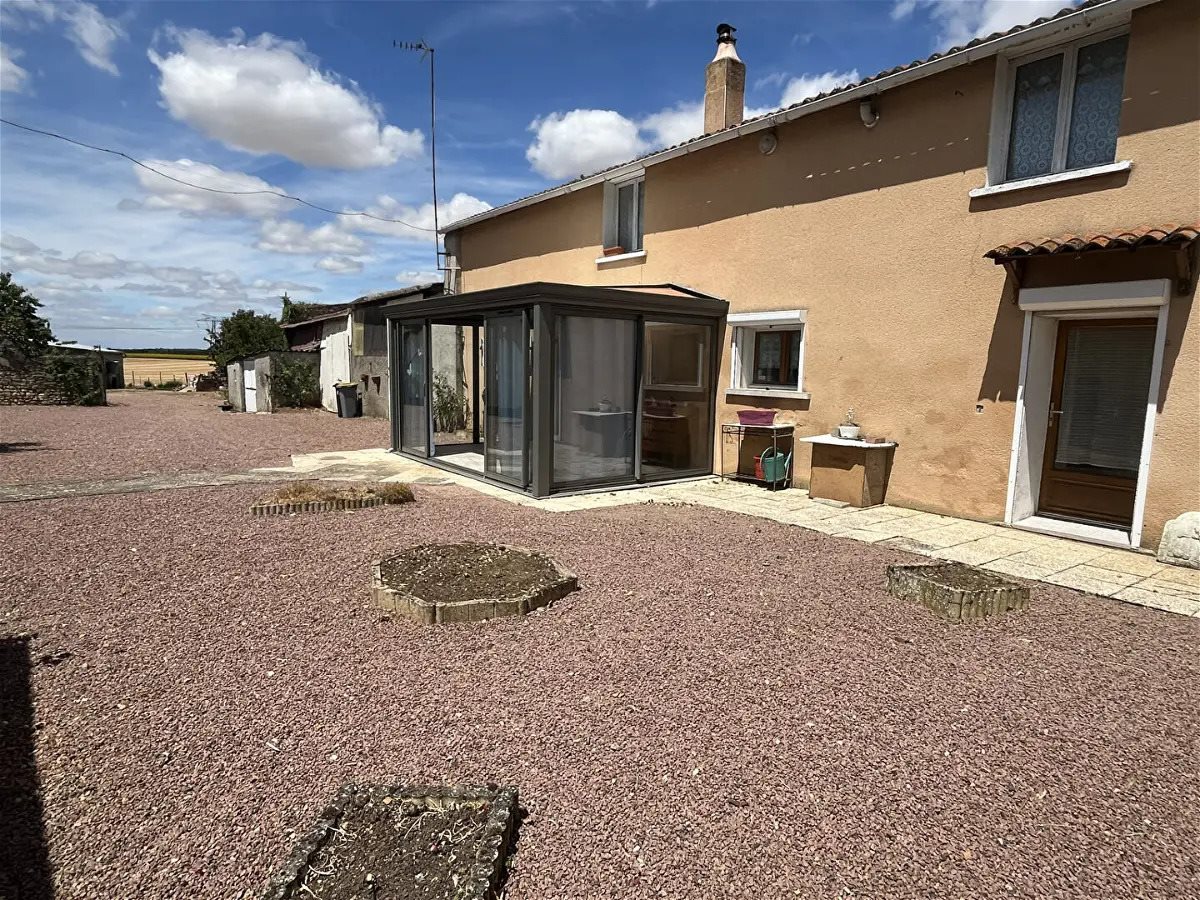Maison à vendre, 66m², Curçay-sur-Dive