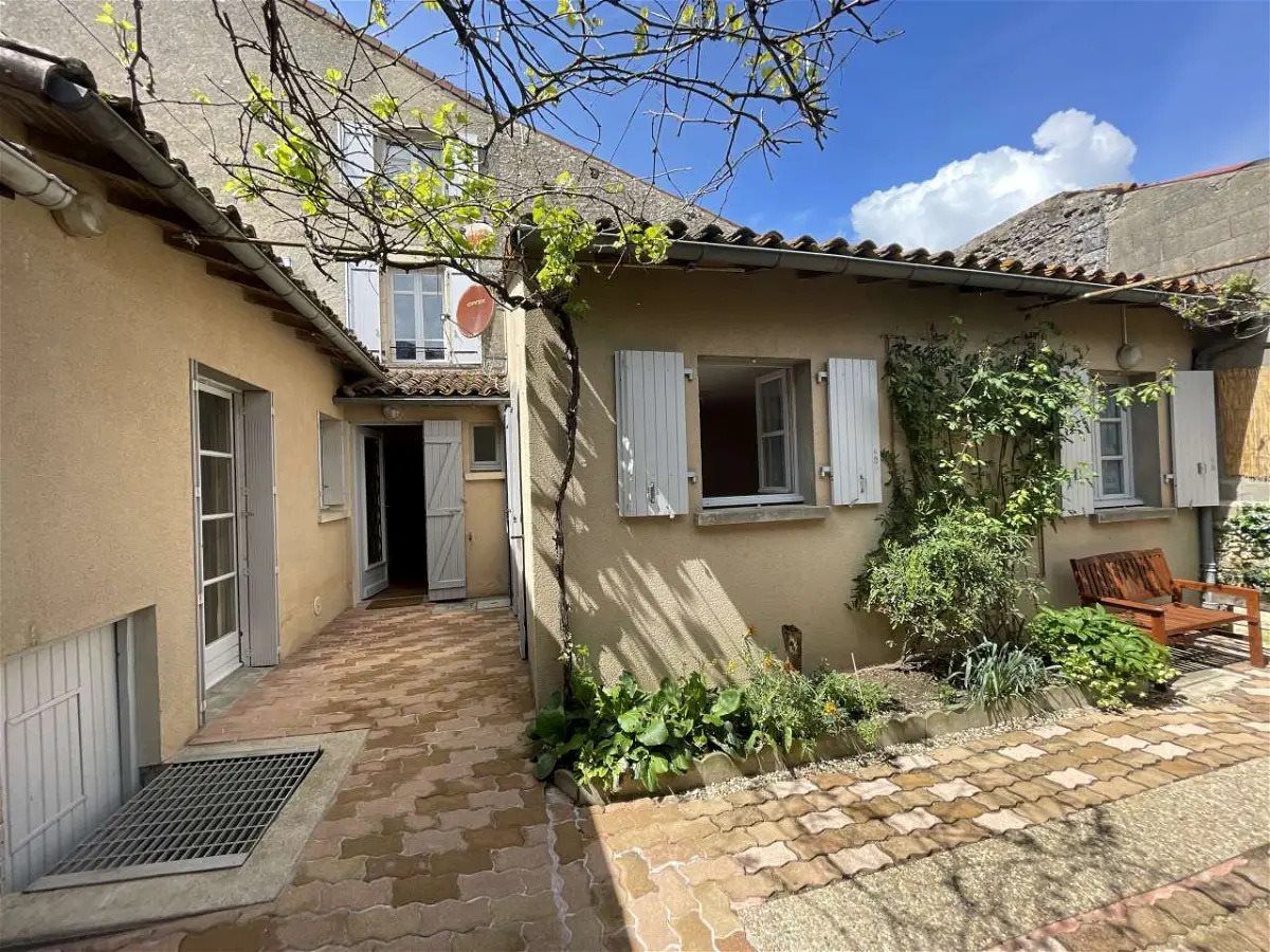 Maison à vendre, 198m², Usson-du-Poitou
