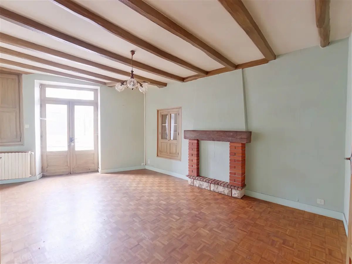 Maison à vendre, 150m², Gençay
