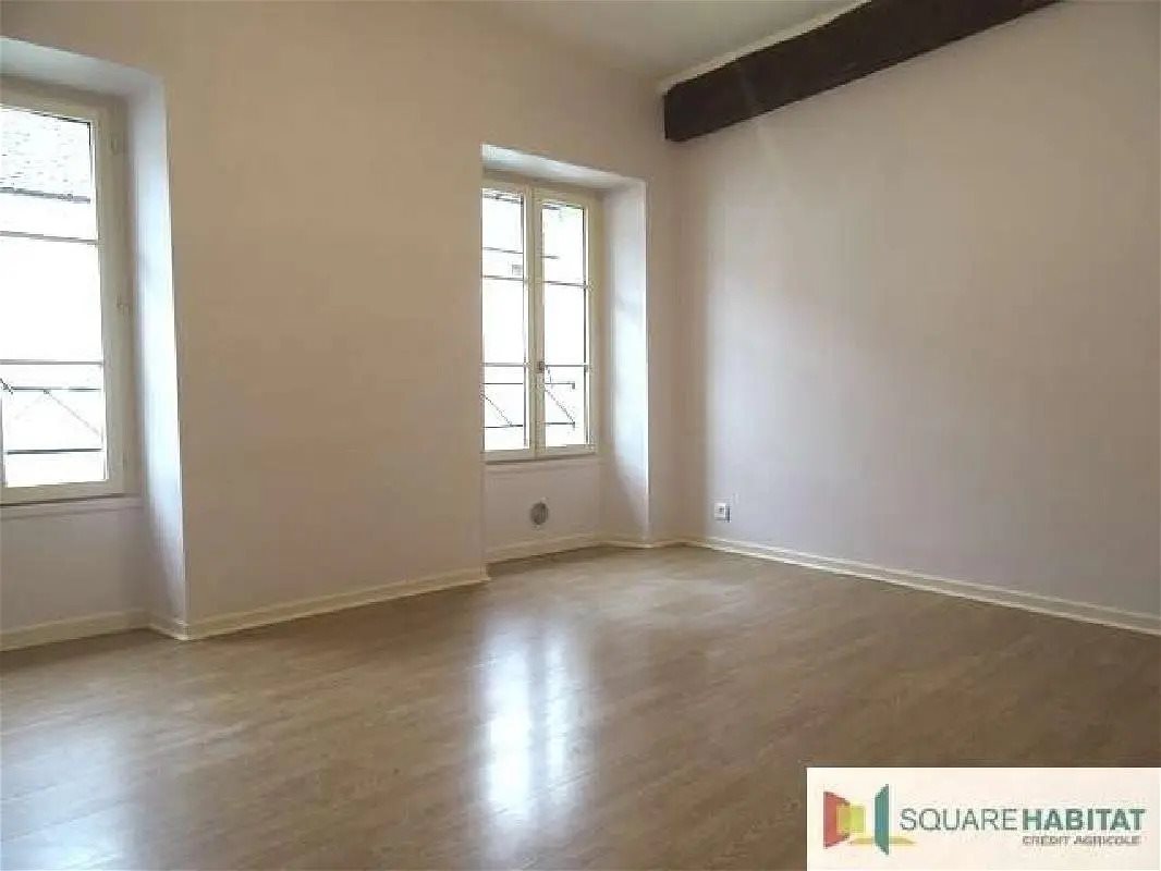 Appartement à louer, 66m², Chevannes