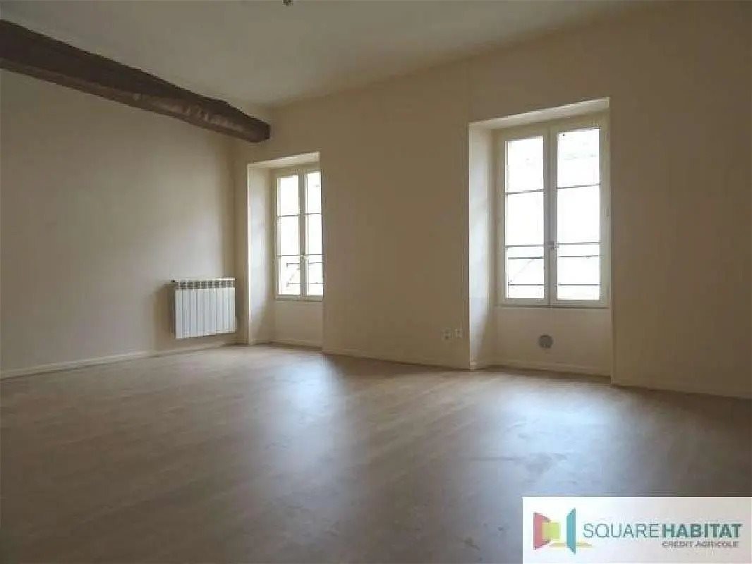 Appartement à louer, 66m², Chevannes