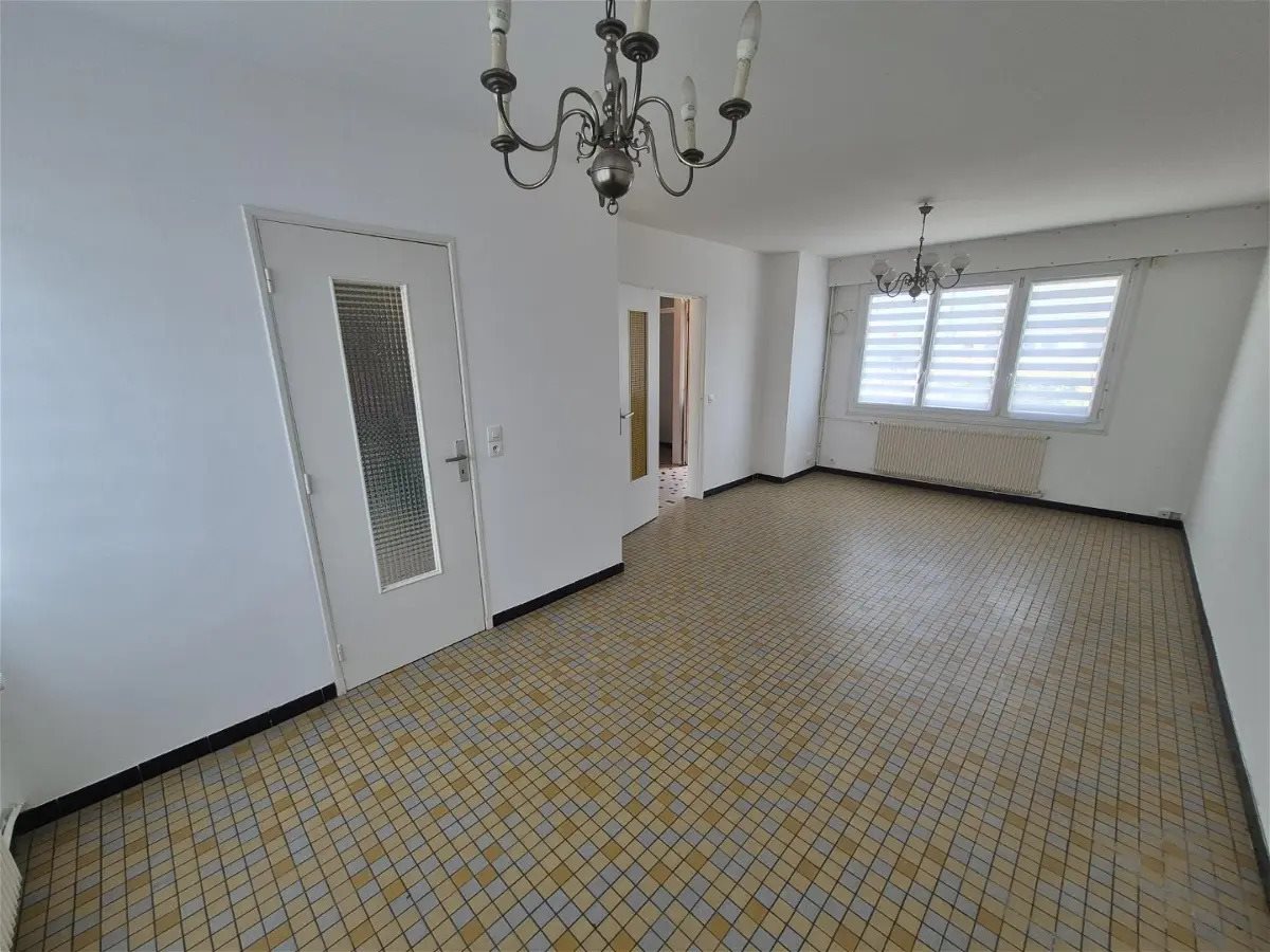 Maison à louer, 78m², Brunémont