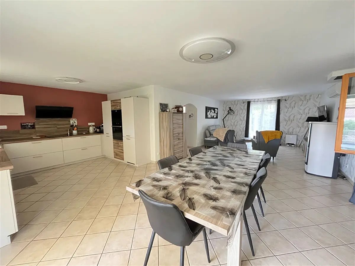 Maison à vendre, 137m², Les Ormes