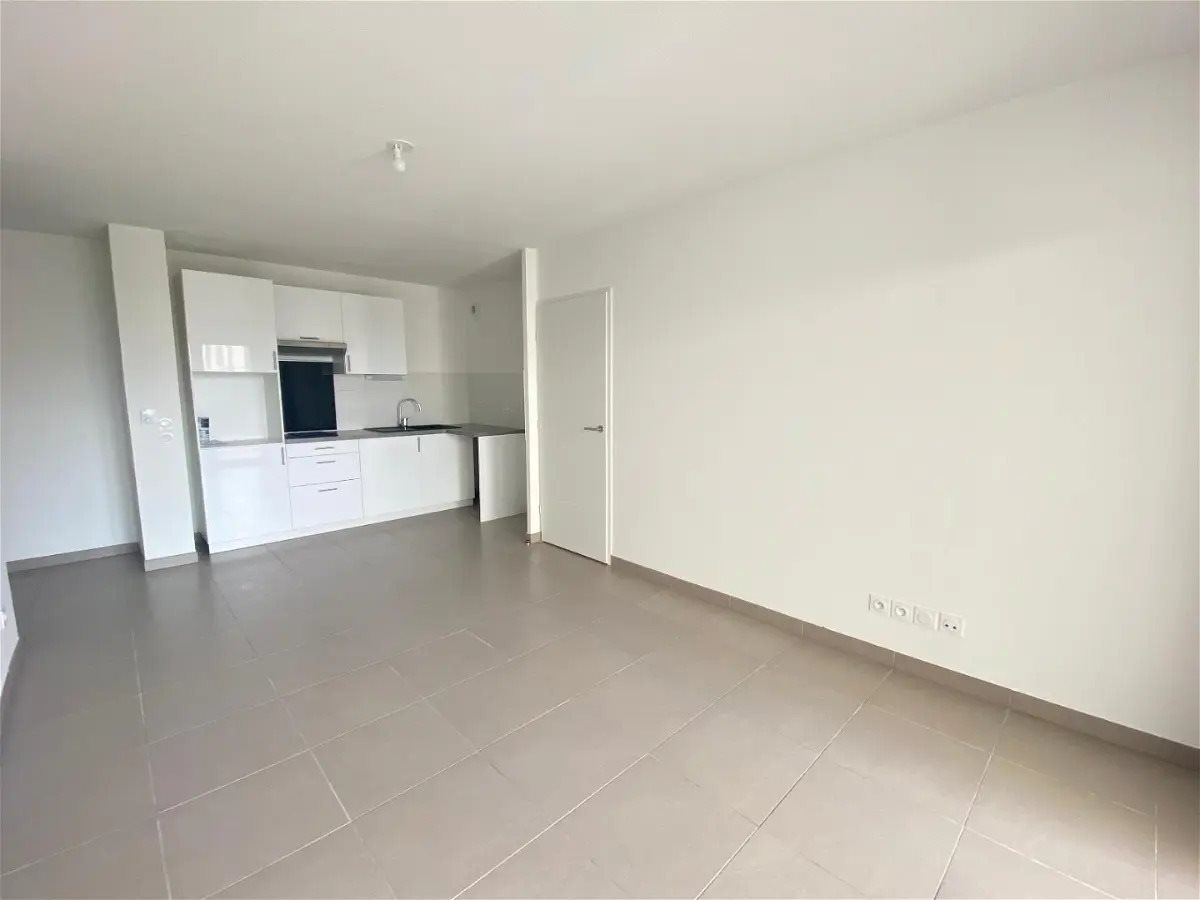 Appartement à louer, 42m², Marseille 8ème