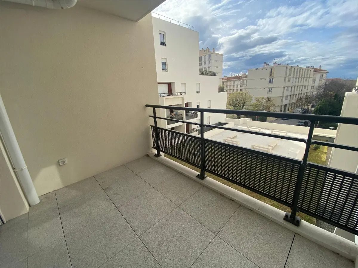 Appartement à louer, 42m², Marseille 8ème