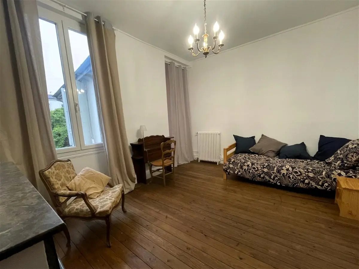 Appartement à louer, 123m², Agen